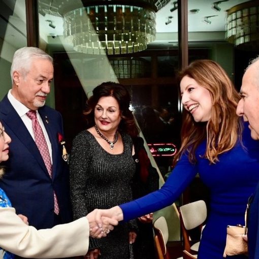 konstantina-karampatsoli. - Κωνσταντίνα Καραμπατσώλη - ορκωμοσία του Τράμπ