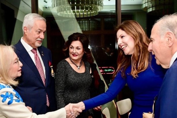 konstantina-karampatsoli. - Κωνσταντίνα Καραμπατσώλη - ορκωμοσία του Τράμπ